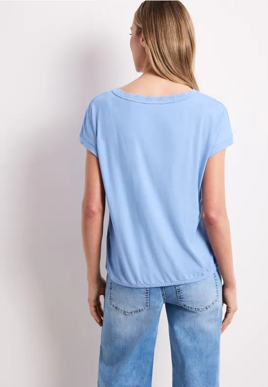 Shirt met ronde hals en decoratieve tape
