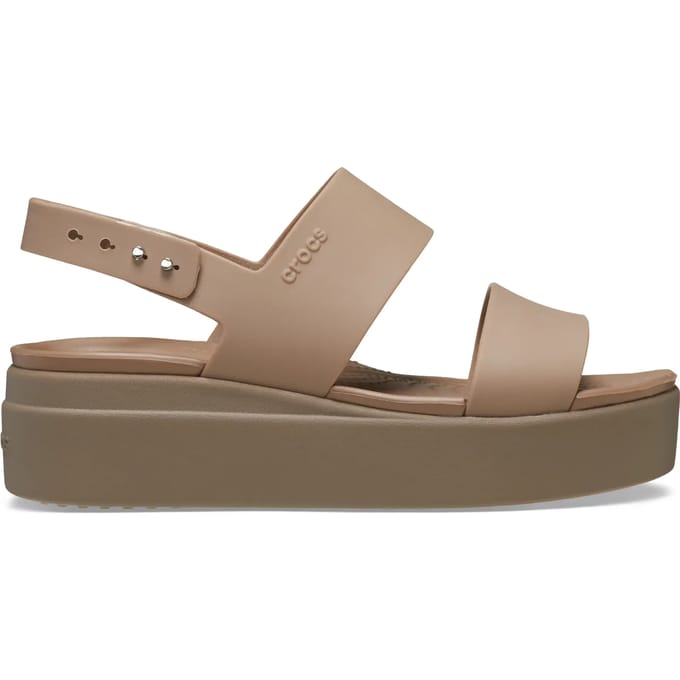 Crocs Brooklyn - Sandalen - Lage Hiel - Latte - Mushroom