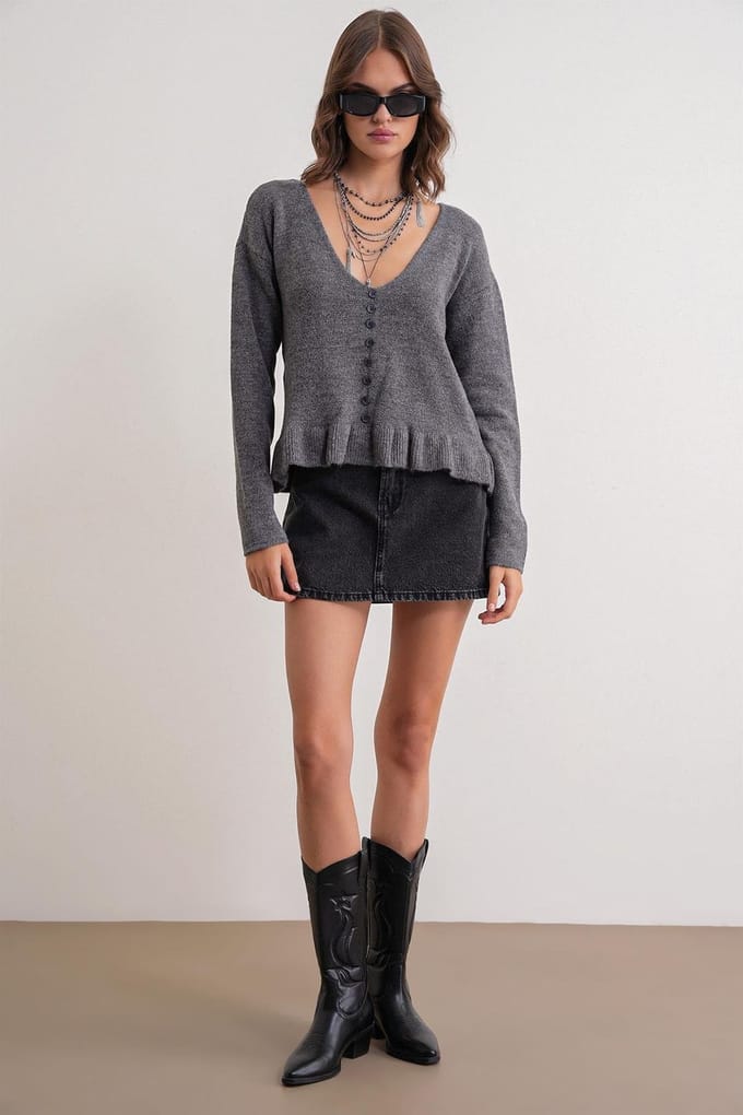 Lichtgewicht V-hals Tricot Top met Knopdetails