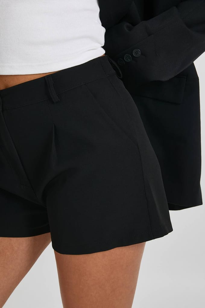 boohoo Dames Geweven geplooide short | Zwart | Maat: 38