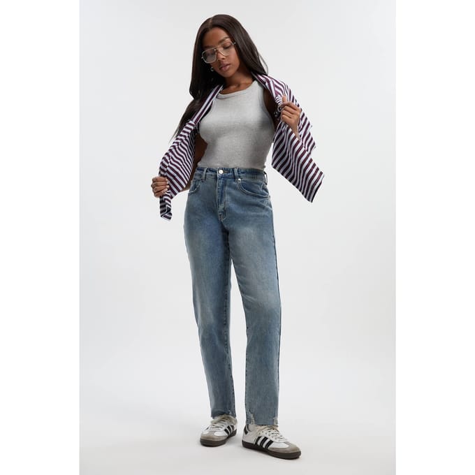 Dames Boohoo Basics Flared Jeans | Medium Blauw | Maat: 8/32L