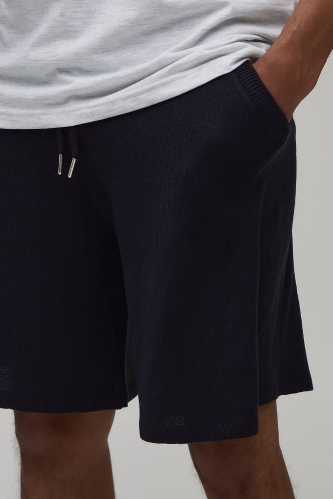 Ontspannen Gebreide Short Met Open Steek En Strepen | Black | Size Medium
