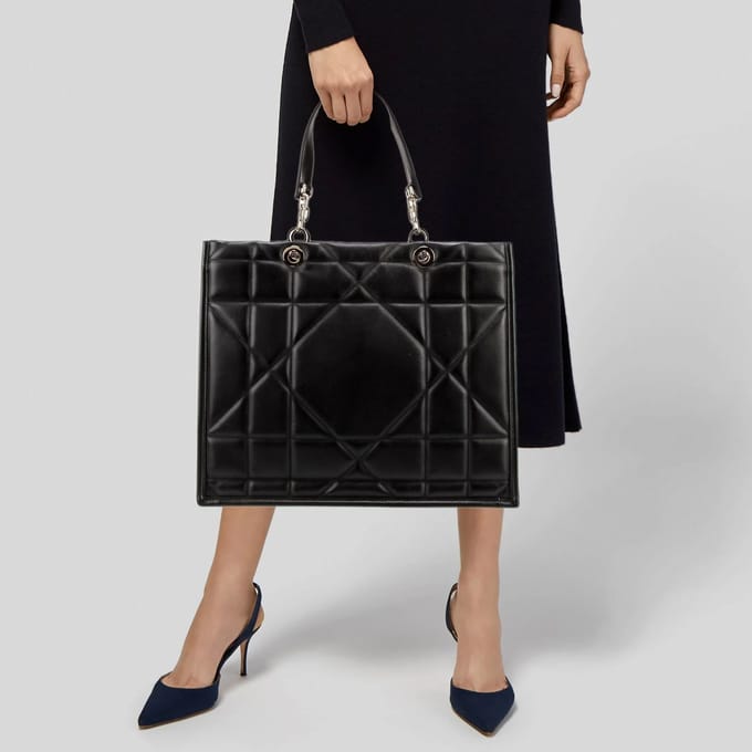 Dior Essential Grote Tote Tas