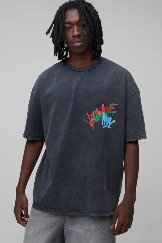 Oversized Acid Wash T-shirt Met Graffiti Print | Washed Black | Size Medium
