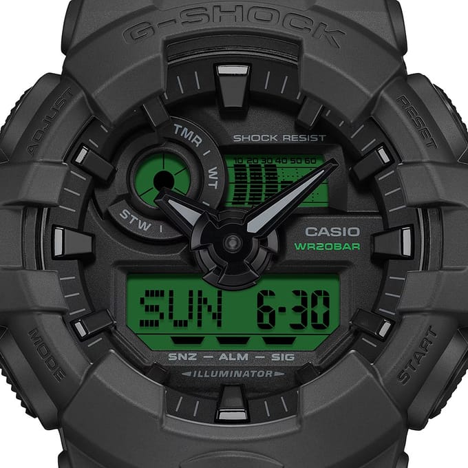 G-Shock Classic Style GA-700BEG-1AER GA-700 Series - Electro Green Horloge