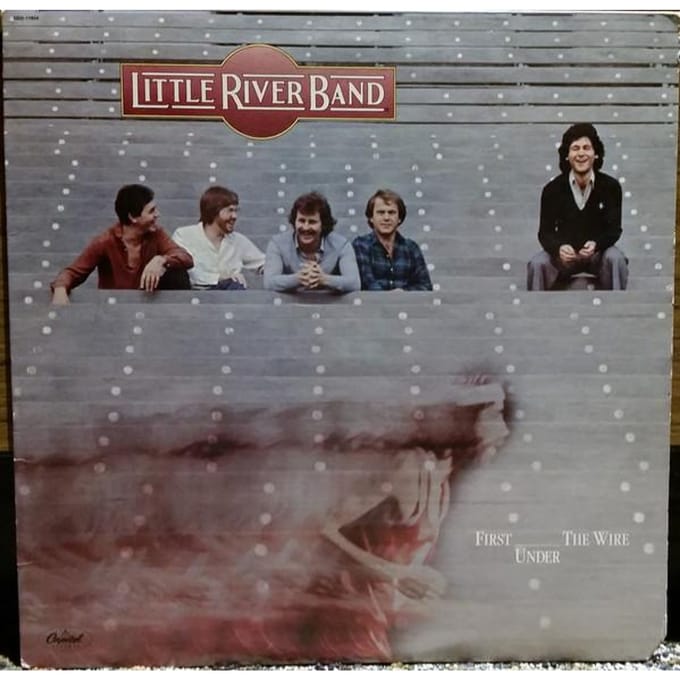 LP Plaat LITTLE RIVER BAND  First Under The Wire SOO11954 CAPITOL 1979 VS Rock Gebruikt gray
