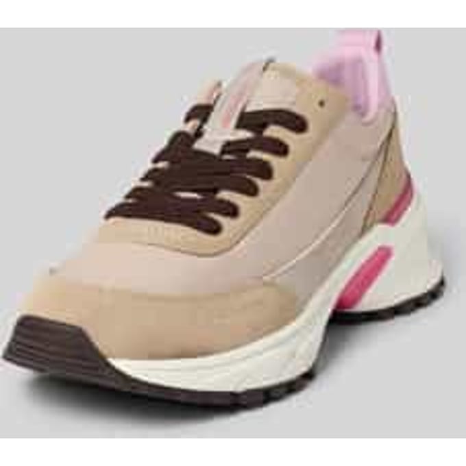 Sneakers met vetersluiting