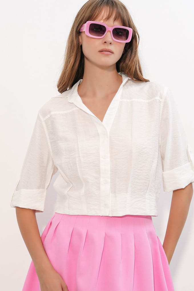 Overgrote Cropped Shirt