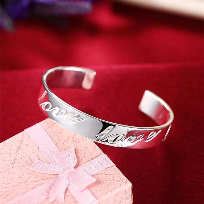 Bracelet de mode populaire Bijoux Bracelet LOVE Plaqué Argent Bracelet Ouvert pour Femmes gray