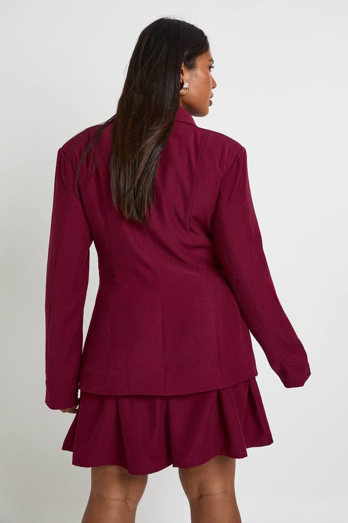 boohoo Dames Plus Blazerjurk met geplooide zoom | Bordeaux Rood | Maat: 48