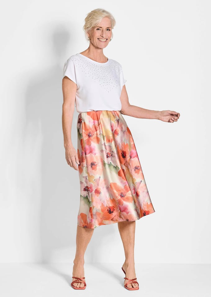 Satijnen rok - perzik / gedess. - Gr. 48 van Goldner Fashion