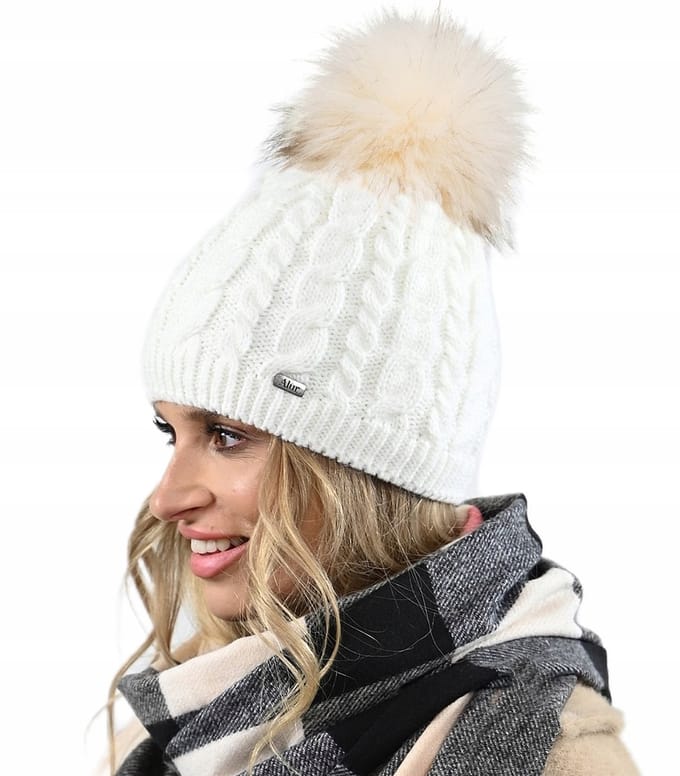Alur - Wintermuts - Kremkleurig - Met Pompon - Gevoerd met Fleece