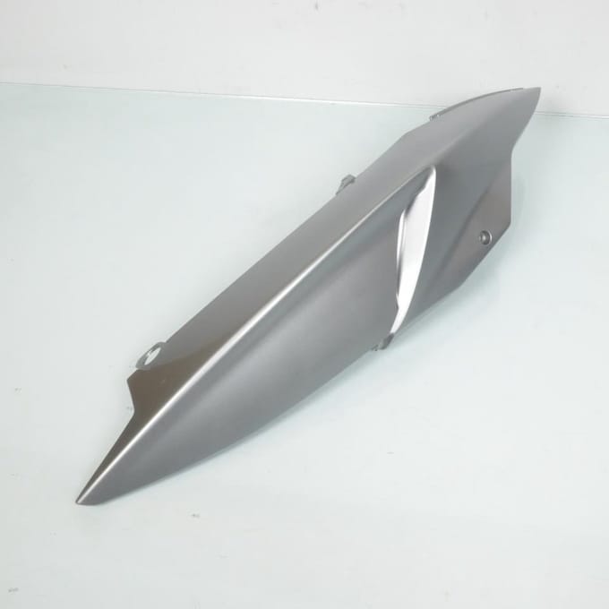 Coque arrière droite pour scooter Piaggio 50 Typhoon 2019 à 2020 SB003147000HL