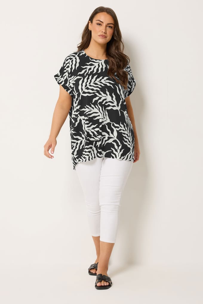 Yours Zwarte Top Met Bladprint Size 42