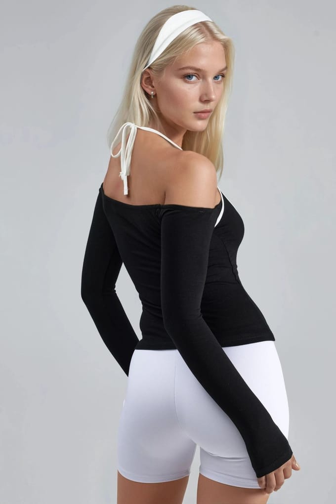 Slim Fit Gebreide Blouse met U-Hals en Contrastbinding