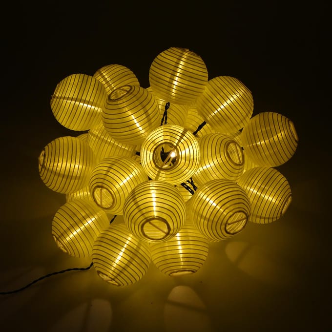 5 Meter/16,4 Ft 20 LED's Op Zonne-energie Energie Feeën Slingers Lantaarn Licht Gazonlamp met Constant wit