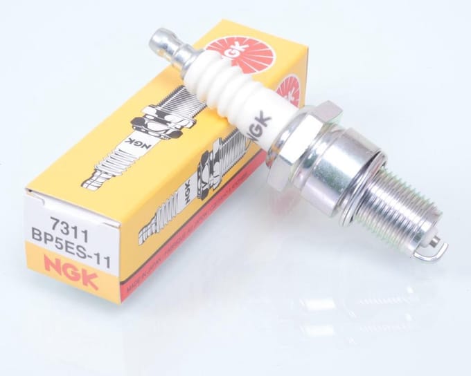 Bougie d\'allumage BP5ES-11 NGK