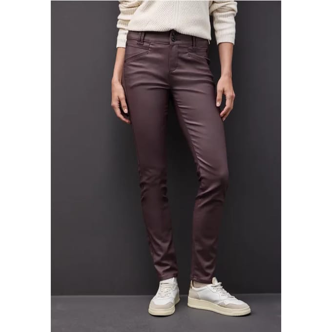 Slim Fit gecoate broek