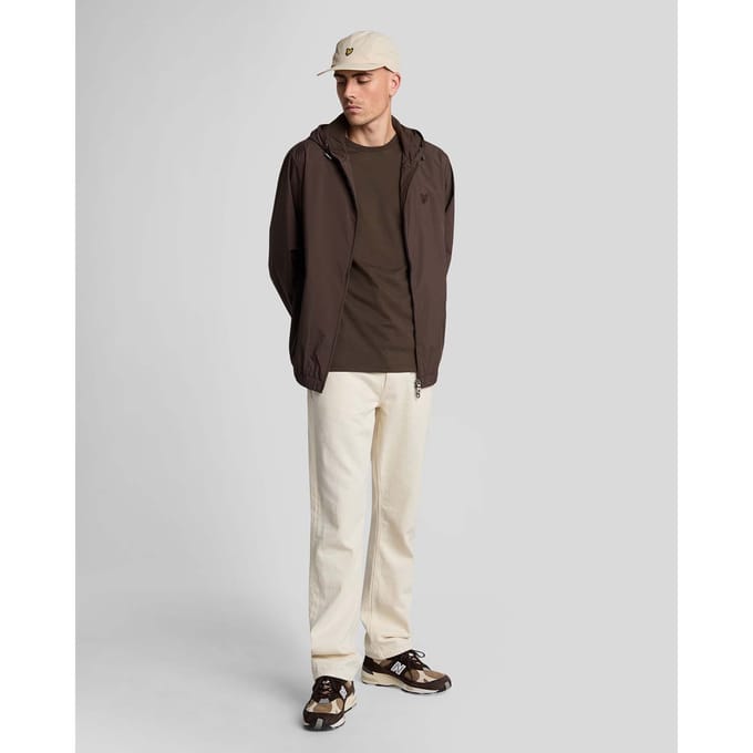 Herenjas Lyle And Scott Tonal Eagle Hooded Bomber Jacket in Groen