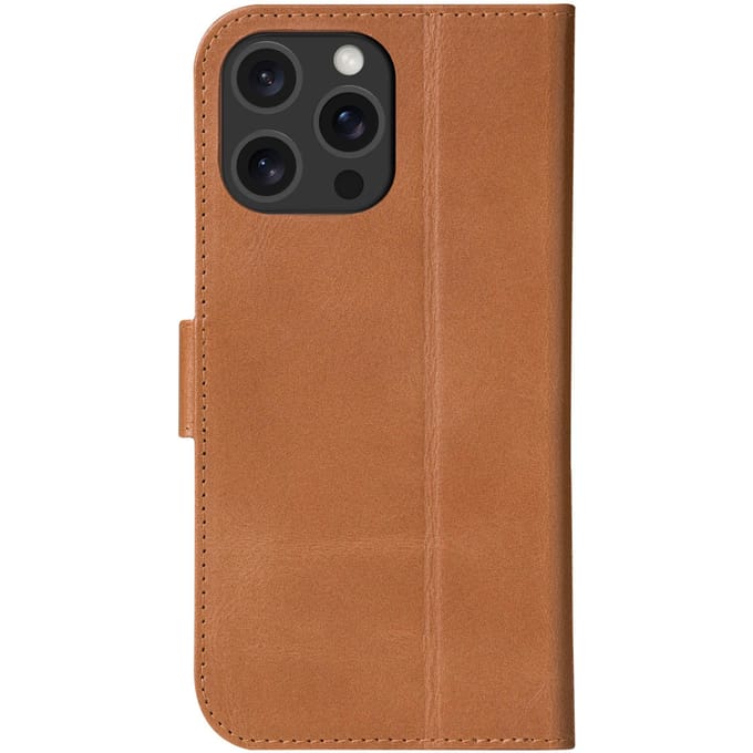 Dbramante1928 - Copenhagen geschikt voor iPhone 16 Pro Max Hoesje - bruin