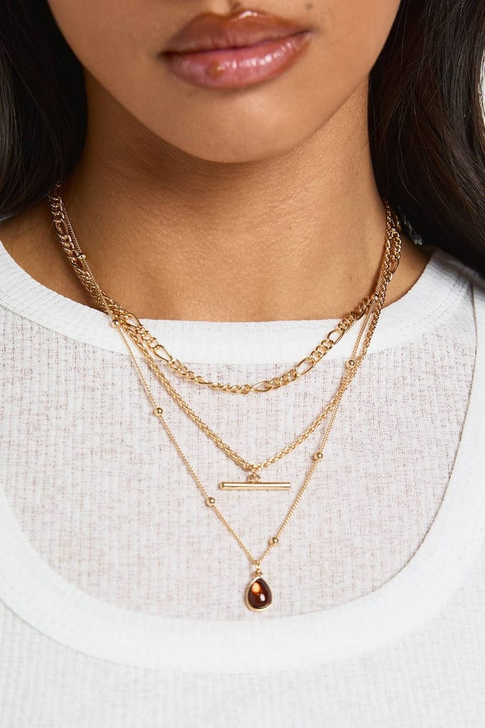 boohoo Dames T-bar en Bruine Emaille Hanger Gelaagde Ketting | Goud