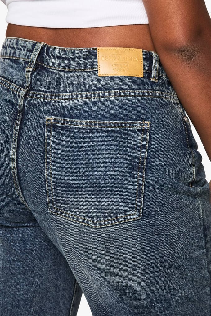 boohoo Dames Plus Basics Ripped Knee Boyfriend Jeans | Vintage Blue | Maat: 16