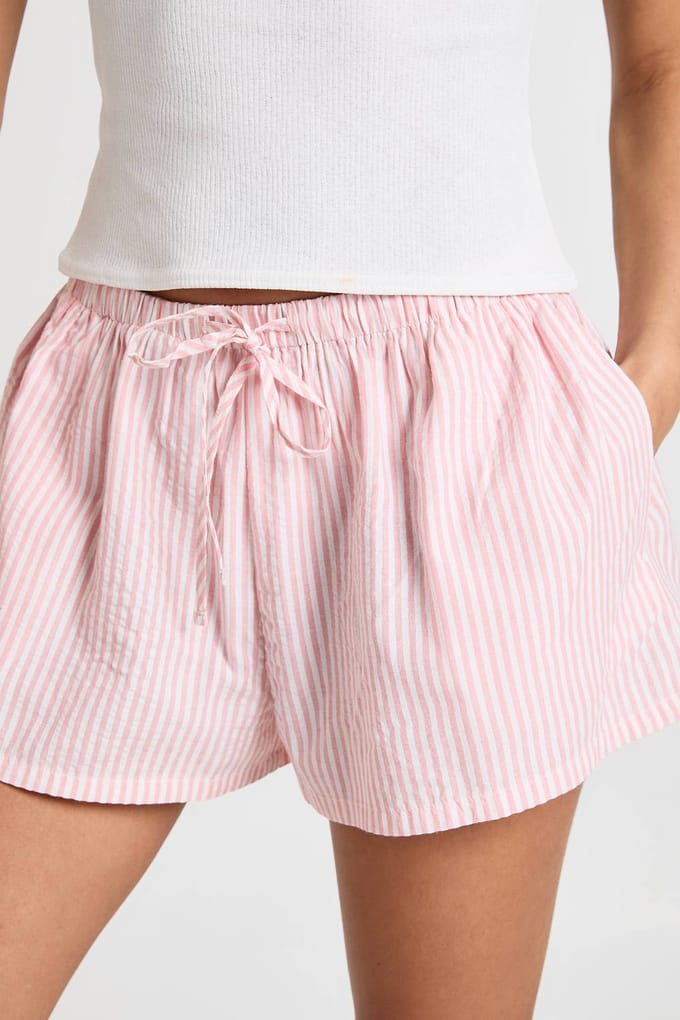boohoo Dames Gestreepte Seersucker Shorts Met Elastische Taille | Roze | Maat: 34