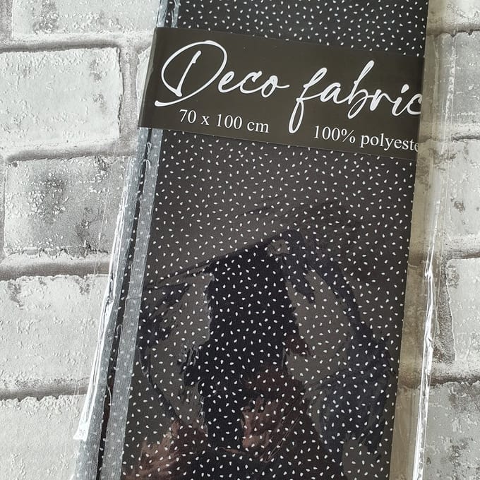 Deco Stof, 100% Polyester, quilten, patchwork, embroidery, 70 x 100 cm, Patroon zwart met spikkels