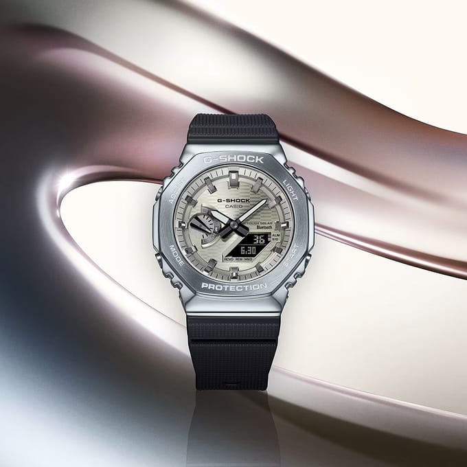 G-Shock Classic Style GBM-2100A-8BER Metal Covered Horloge