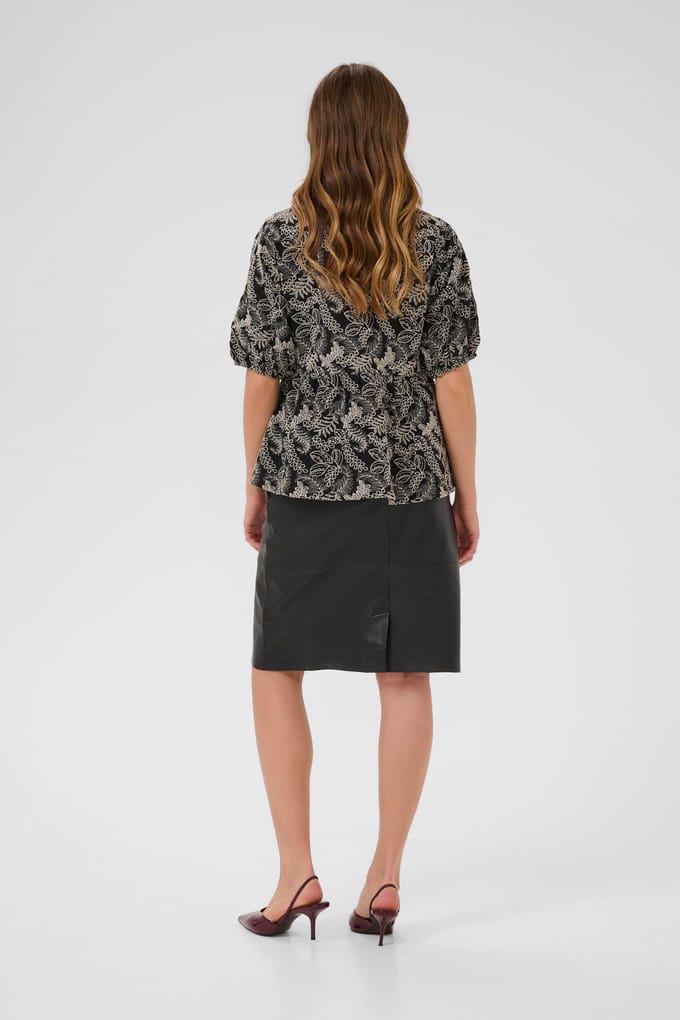 Blouse met korte mouwen CUtaylar Relaxed fit black offwhite