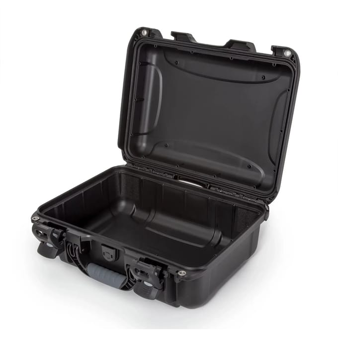 Nanuk 920 Case w/padded divider - Black