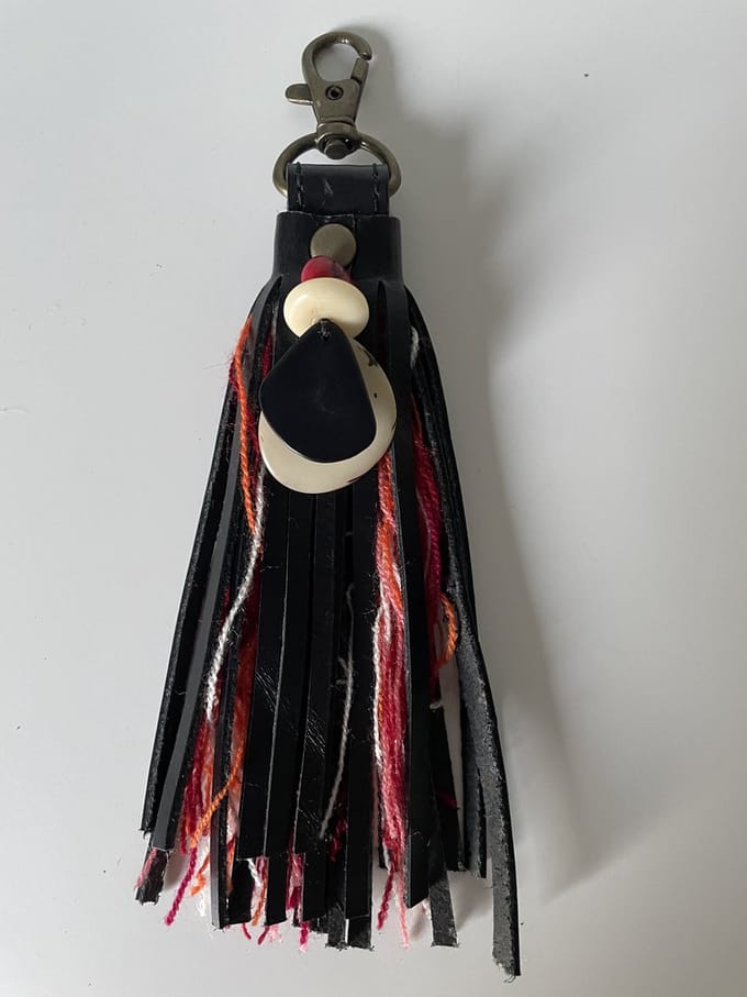 Dogs Love Munay | Hond | Hanger| Zwart 7 cm