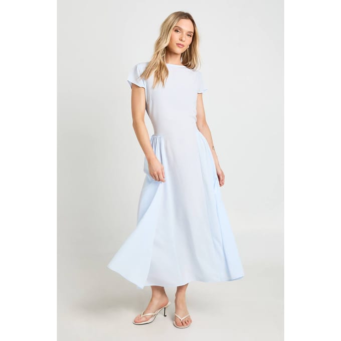 boohoo Dames Petite Getextureerde Volume Rok Midaxi Jurk | Pastelblauw | Maat: 36
