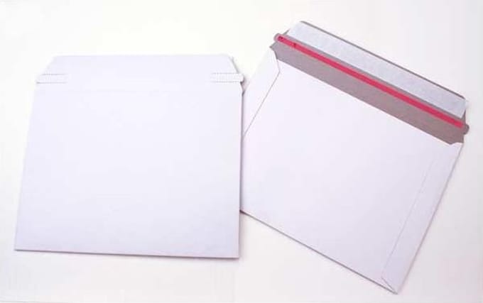 Verzendenveloppen 38,1x32,4cm 450grs met Plakrand (10 stuks)