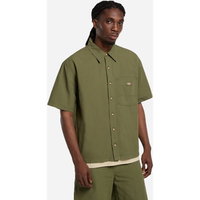 groene cipress man groen shirt