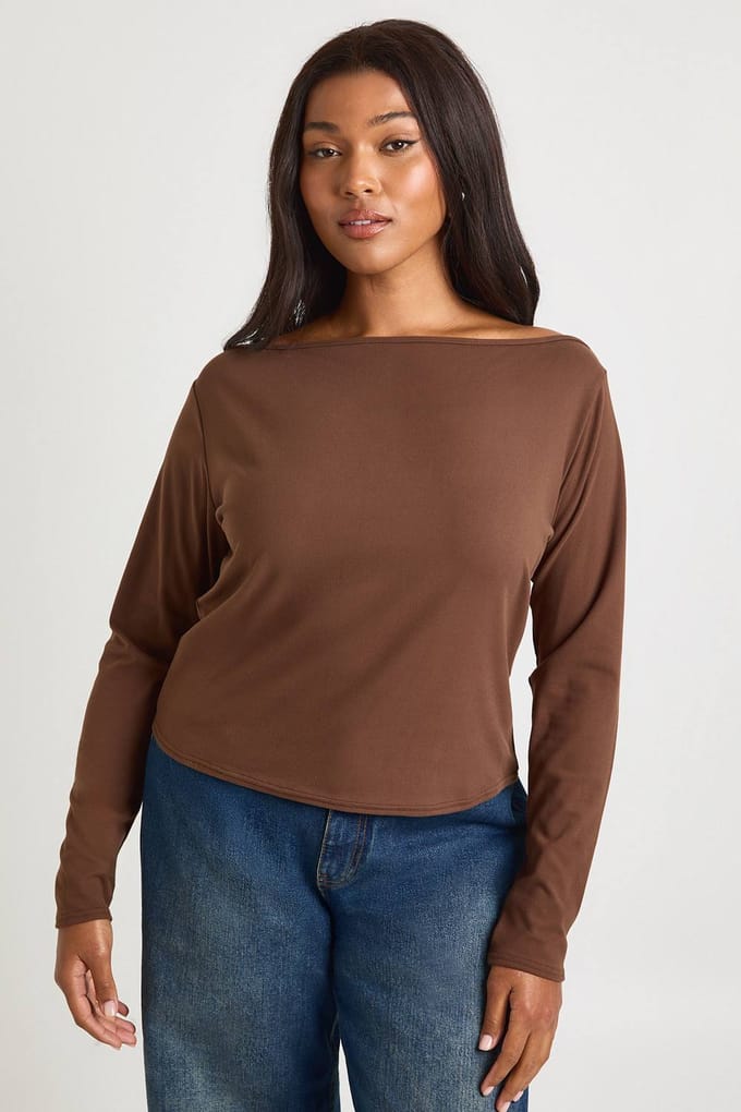 boohoo Dames Plus slash-hals top met lange mouwen | Chocolate | Maat: 26