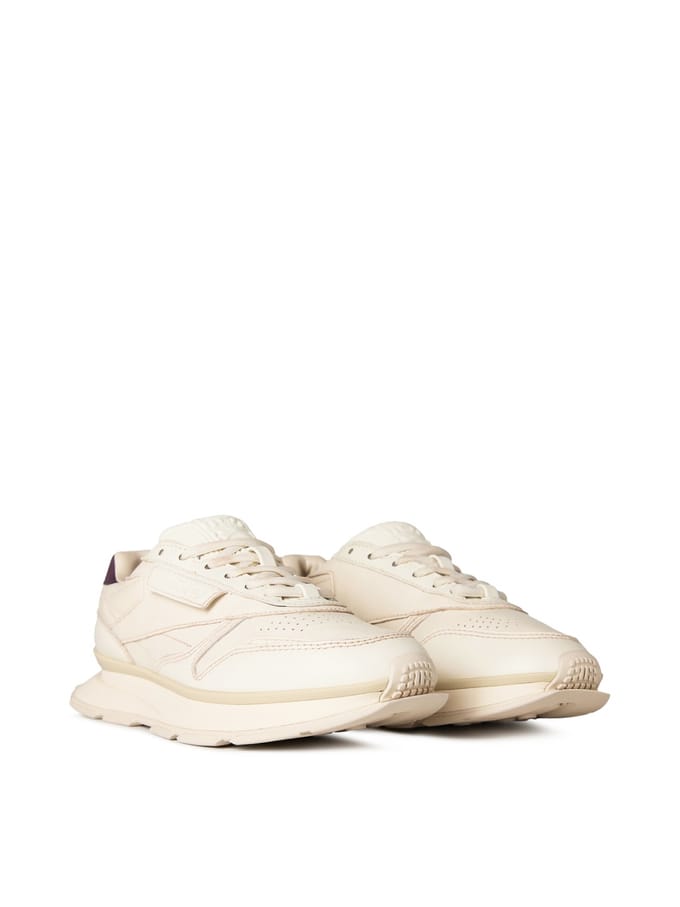 Classic Leather LTD Garment Off White Sneakers