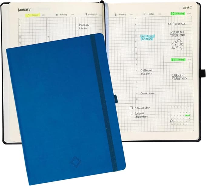 Verticale Weekplanner 2025 Geruit A5+, 12 Maanden, Blauwe Omslag, Duurzaam Papier