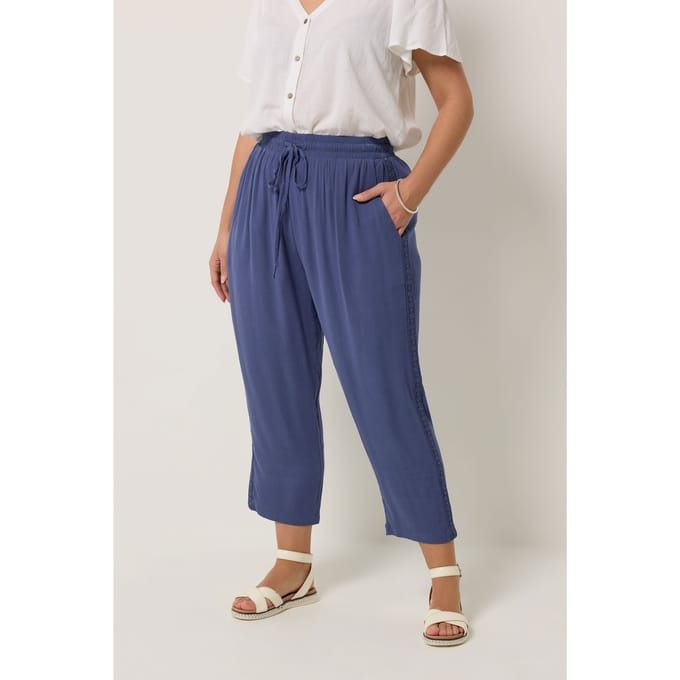 Yours Blauwe Gehaakte Cropped Broek Met Zijkanten Size 44