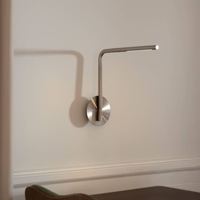 UMAGE LED wandlamp Omni Pivot, staalkleurig, dimbaar