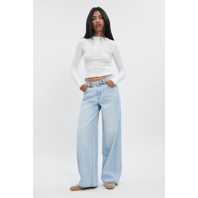 boohoo Dames Midden taille losse pasvorm skaterjean | Gebleekt | Maat: 38