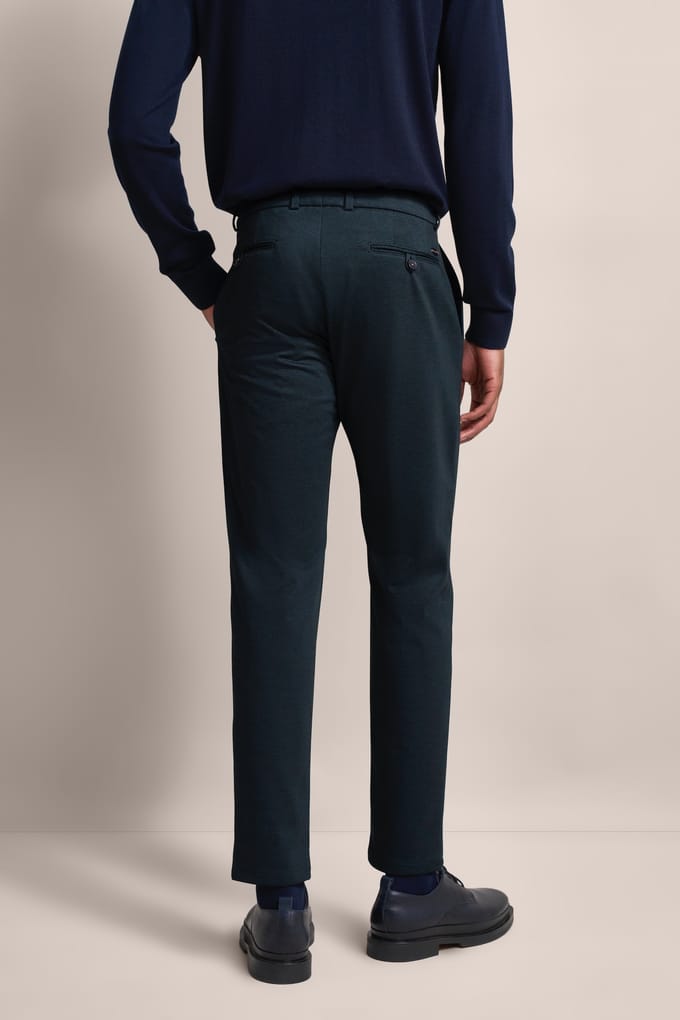 Bugatti Herren Chino met een moderne snit