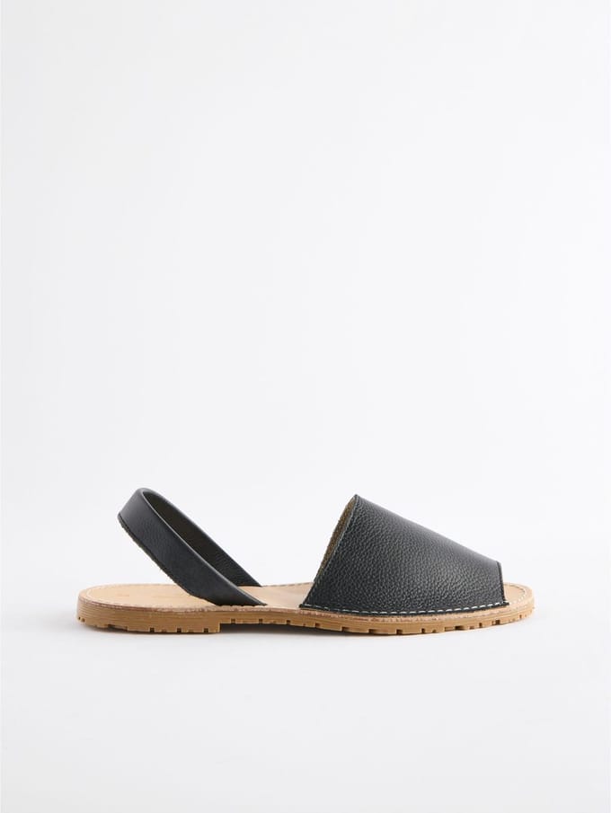Next - Dames - Forever Comfort® sandalen uit Menorca - Zwart