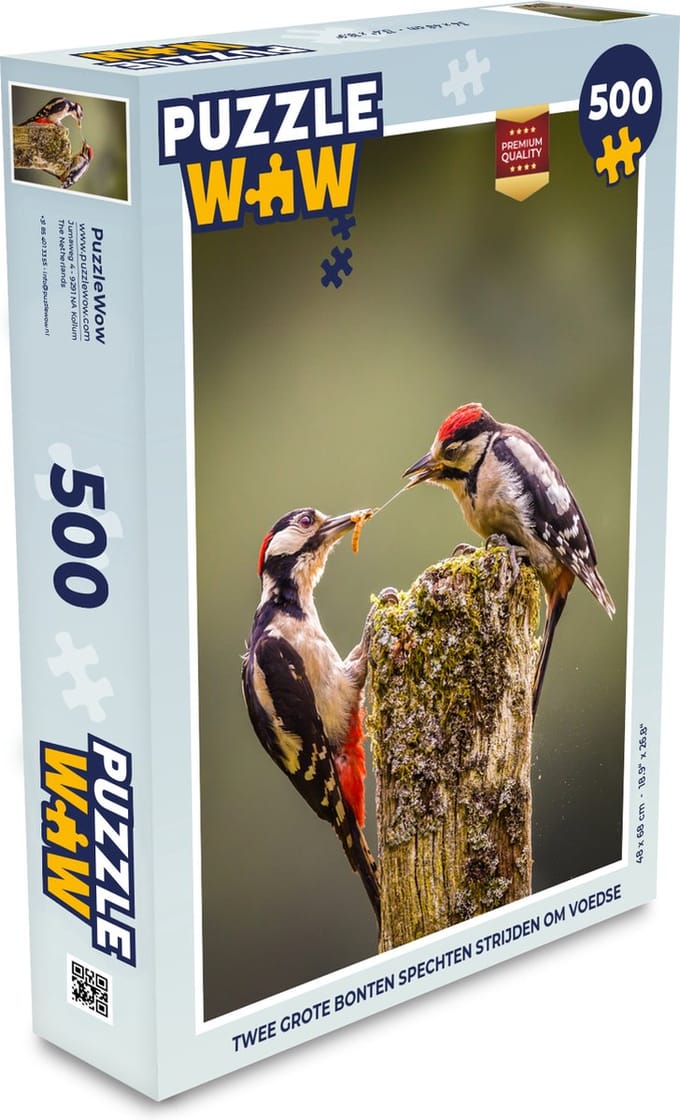Puzzel Twee grote bonten spechten strijden om voedsel - Legpuzzel - Puzzel 500 stukjes