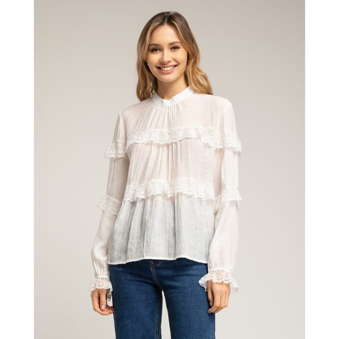 Doorschijnende blouse met kant