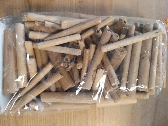 Houten stokjes - decoratiemateriaal