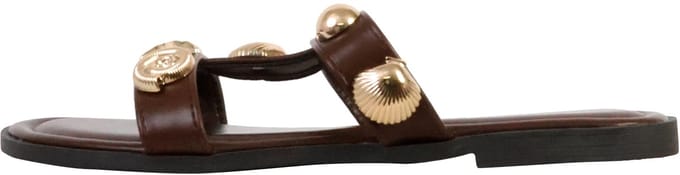 Sandalen om aan te trekken