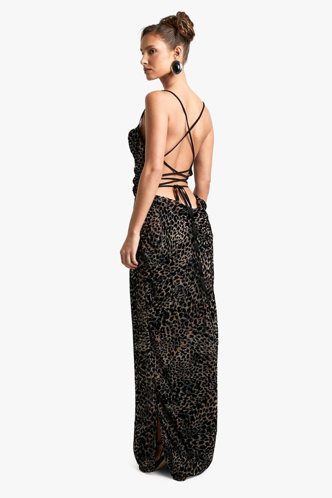 boohoo Dames Leopard Devore Cowl Neck Tie Back Maxi Jurk | Brown | Maat: 16
