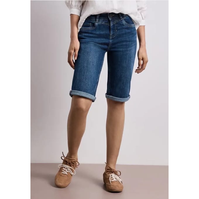 Bermuda met Slim Legs en omgeslagen detail