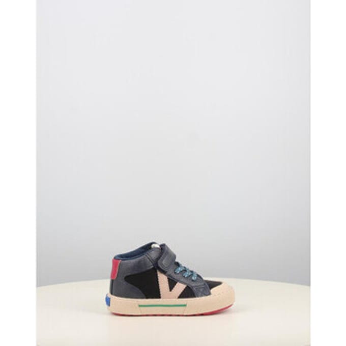 Sneakers Victoria 1065204